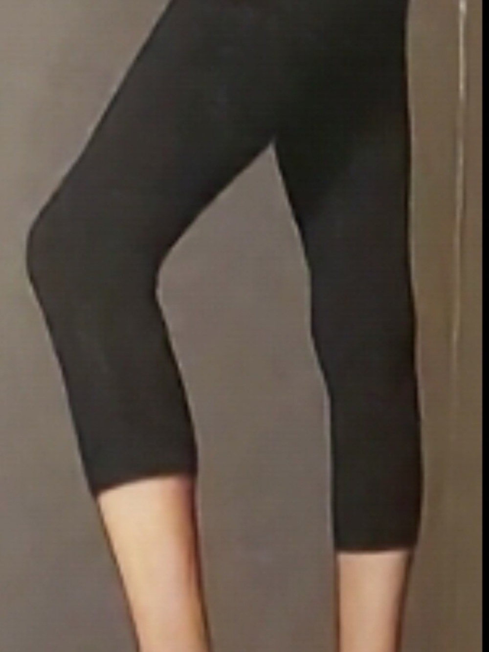 Secret Treasures Wimen's Capri Leggings Black Size L/XL